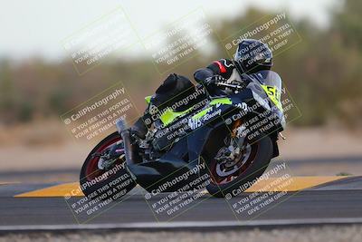 media/Sep-24-2022-CVMA (Sat) [[a45f954247]]/Race 14 Amateur Supersport Open/